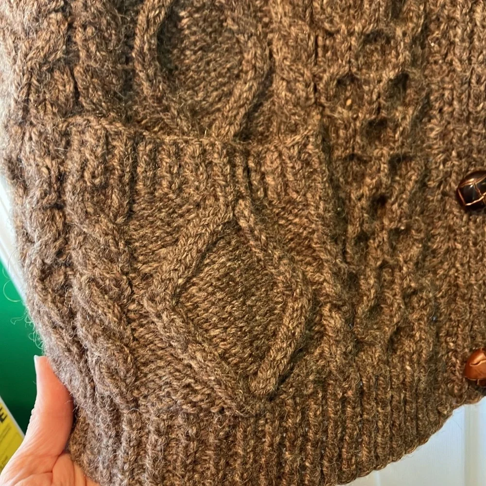 Classic Cable Knit Brown Women's Cardigan Sweater oversized medium large - Picture 3 of 5